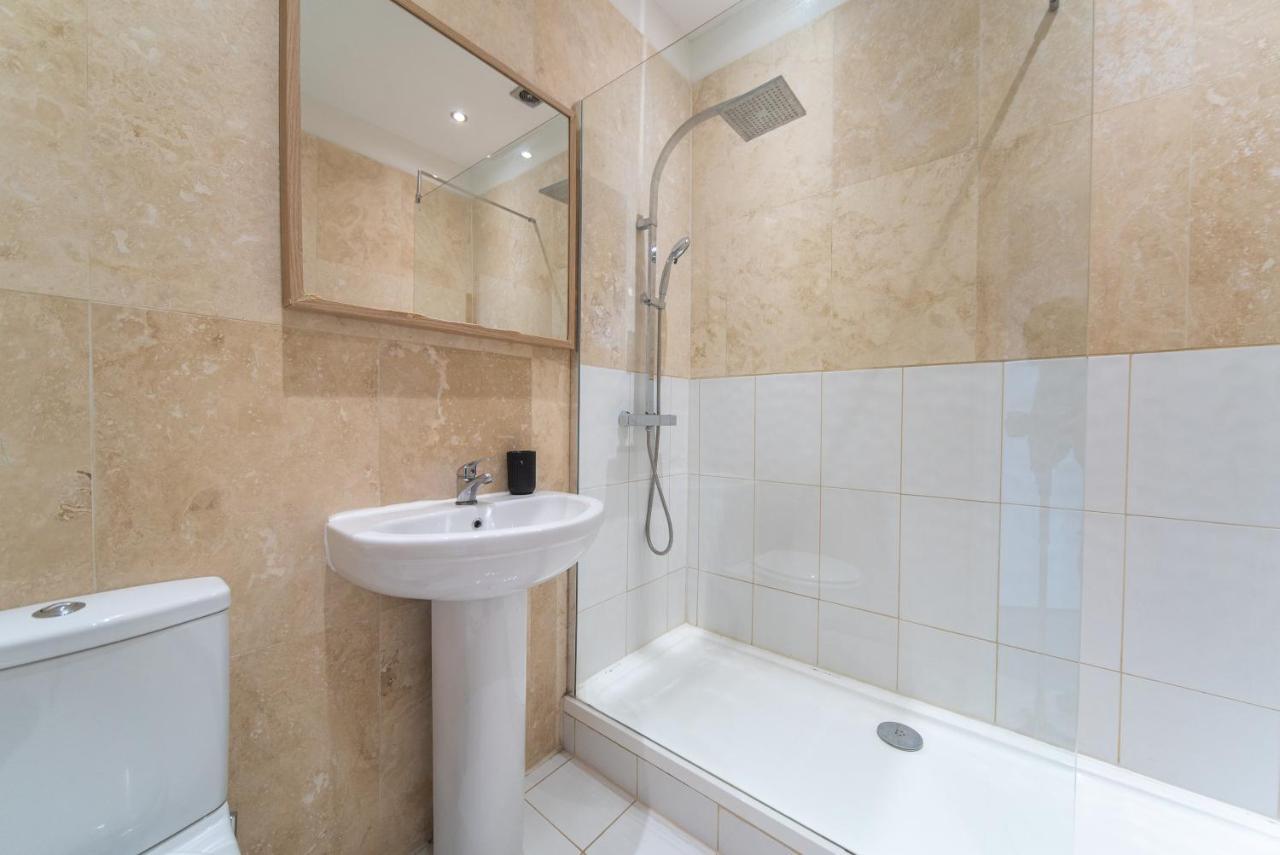 Spacious 2 Bedroom Apartment In Downtown Londyn Zewnętrze zdjęcie